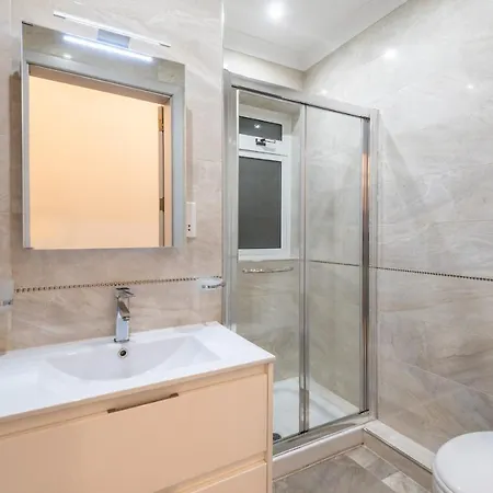 Apartment Spinola Bay Seafront -